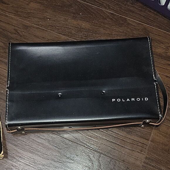 Polaroid Black & White/Color 104 Vintage Camera with accessories - Picture 10 of 12